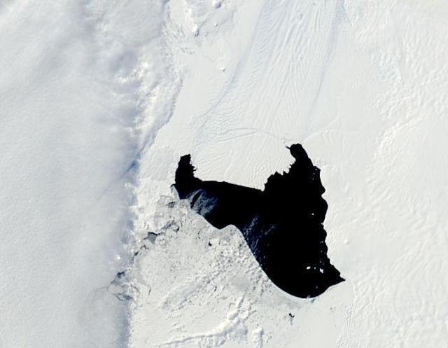 Pine_Island_Glacier.2013296.terra.250m